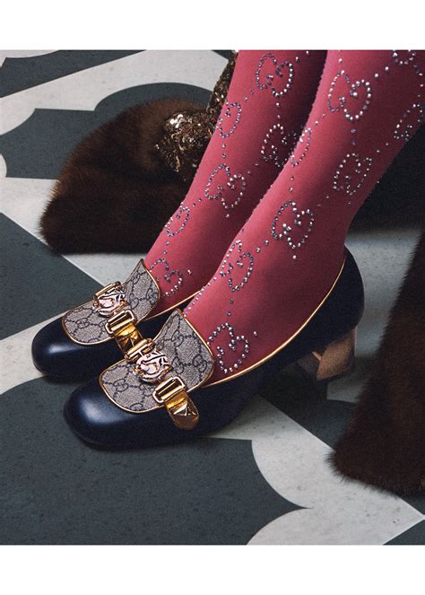 cruise 2018 gucci scarpe|Roman Rhapsody: the Cruise 2018 campaign. .